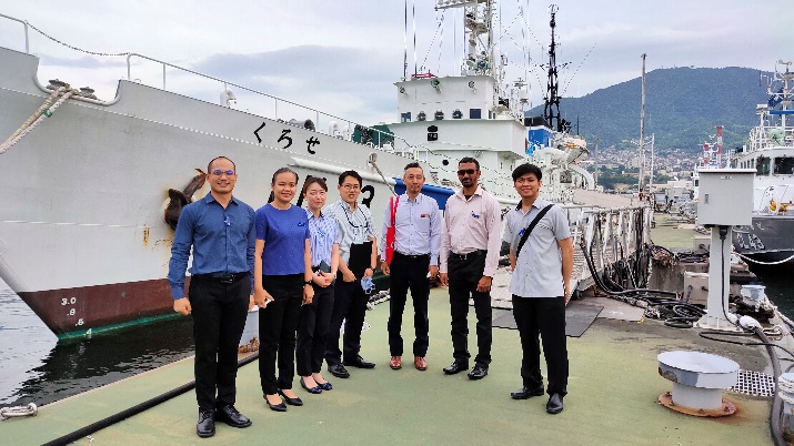 Visit to the Kure Coast Guard Office